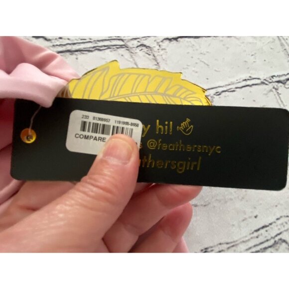 Feathers Pink XL Fitness Bike Shorts Soft Stretch Leggings Workout‎ Yoga NWT - Picture 7 of 16